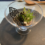 ビストロ・ヨシムラ - 前菜　魚介ムース　コンソメジュレ