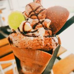 クレープアンドカフェ ヴァーチュ - ロックド・ナッツショコラをアップ。