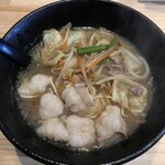濃厚野菜タンメン 牛しおBASE - 料理写真: