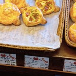 ベーカリー Roti - ネロ