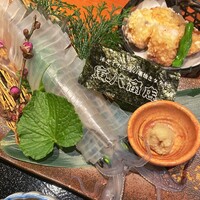 寅八商店 心斎橋店 - 泳ぎイカの姿造