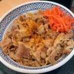 Yoshinoya - 紅しょうがに七味唐辛子は必須です