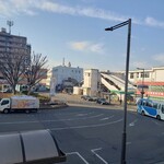 ぽえむ - 小平駅前ロータリーの様子
