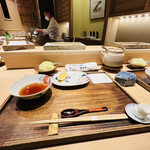 日本橋 蕎ノ字 - ◎天つゆと大根おろしと西伊豆産の塩に静岡産のすだち。