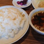 志雅飯店 - ライス、スープ