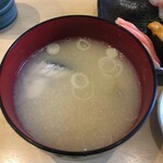 氷見すしのや - アラ汁
            
            娘は気に入ったようで骨までせせってた。
            
            
            