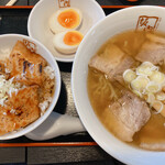 喜多方ラーメン 坂内 - 