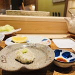 日本橋 蕎ノ字 - ◎蕎麦がきは風味豊かな味。生わさびと濃いめの蕎麦つゆで頂く。