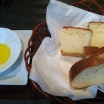 イル・ソーニョ - 自家製フォカッチャ