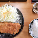 ロースカツ定食 修 - 