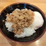 横浜ラーメン 北村家 - コレコレ！悪魔丼！背徳感あり