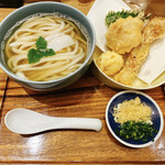 讃岐うどん　志成 - 