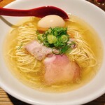 麺屋 翔 本店 - 軍鶏塩ラーメン 味玉