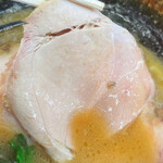 横浜ラーメン 田上家 - 高品質なモモ肉チャーシュー