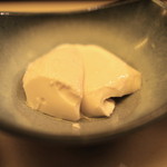 ootsukahanaoka - お通し　（手造り豆腐）