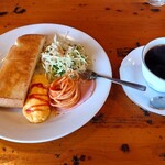 分校 - ブレンドコーヒー（モーニングサービス付き）400円