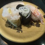 廻転とやま鮨 - 富山湾三種