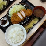 とんかつはまや - 国産特上ロースかつ定食