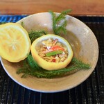 鎌倉 北じま - 柚子椀に、イバラ蟹の蒸寿司
