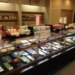 落雁諸江屋 西茶屋菓寮 味和以 - 落雁のショーケース