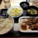 Matsuya - 定食。