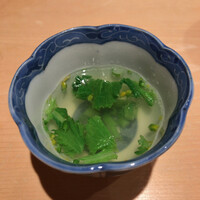 鮨 はしもと - 白身魚のアラから取ったお出汁