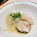 うを徳 - 小長井産カキ、ノレソレ（穴子の稚魚と宍道湖産白魚