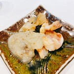 うを徳 - トラフグの身皮、及び、遠江（とうとうみ）の炙りに菊芋ソース