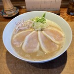島田製麺食堂鶏白湯専門店 - 鶏白湯(850円、斜め上から)