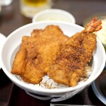 Yoroppa Ken - ミックスカツ丼（カツ2・海老1）1030円