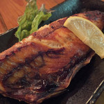 「伴助の鯖」：味の厚みが他所とは全く違い、
          醤油をかける必要は有りません！
          むせ返るような香りに、しばしまどろんでしまいそう♪
          