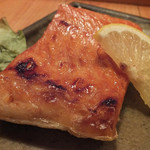 ととや - 「サーモンハラス」：キングサーモンのハラス。ハラスに有りがちな、クドさが無いですね♪