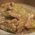 ととや - 「白菜の煮物」：白菜の自然な甘さを引き出し。ほんのりごま油の香りがなごむ～♪