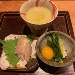 Yakitori Ogawa - 春キャベツのスープ　アルファルファ　軍鶏の蒸しげ