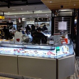 パティスリー サダハル アオキ パリ _2