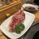 羊肉炭火焼 肉汁屋 - 