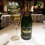 アピシウス - 2000 VINTAGE CHAMPAGNE BRUT PIPER-HEIDSIECK　2100円/120mlグラス