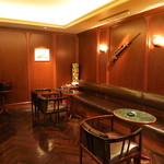 アピシウス - ウエイティングバー