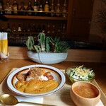 カフェバー ノラリ - ヴィーガンカレー
