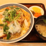 Mangetsu - ㊤かつ丼 ※お品書き表記通り