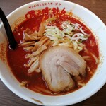 味の時計台 - 激辛ラーメン(普通辛/860円)