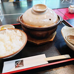 饂飩坊一休 - みそ煮込定食