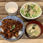 Butaya - 豚丼 ¥550 ＋ 定食セット ¥250