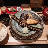 銀座米料亭 八代目儀兵衛 - 