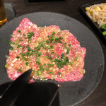 焼肉 ちゃんぷ - 牛肉刺し