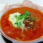 麺屋 にぼすけ - チャーシューが花開く全景