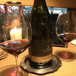 communico - 2杯目は赤ワイン。ソムリエさんにおすすめ出して頂きました。