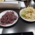 やっぱりステーキ - 食べ放題のライス＆サラダ