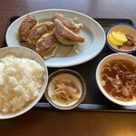 Kouraku - 餃子ライス