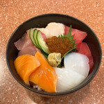 鮨庭 - 海鮮丼 660円